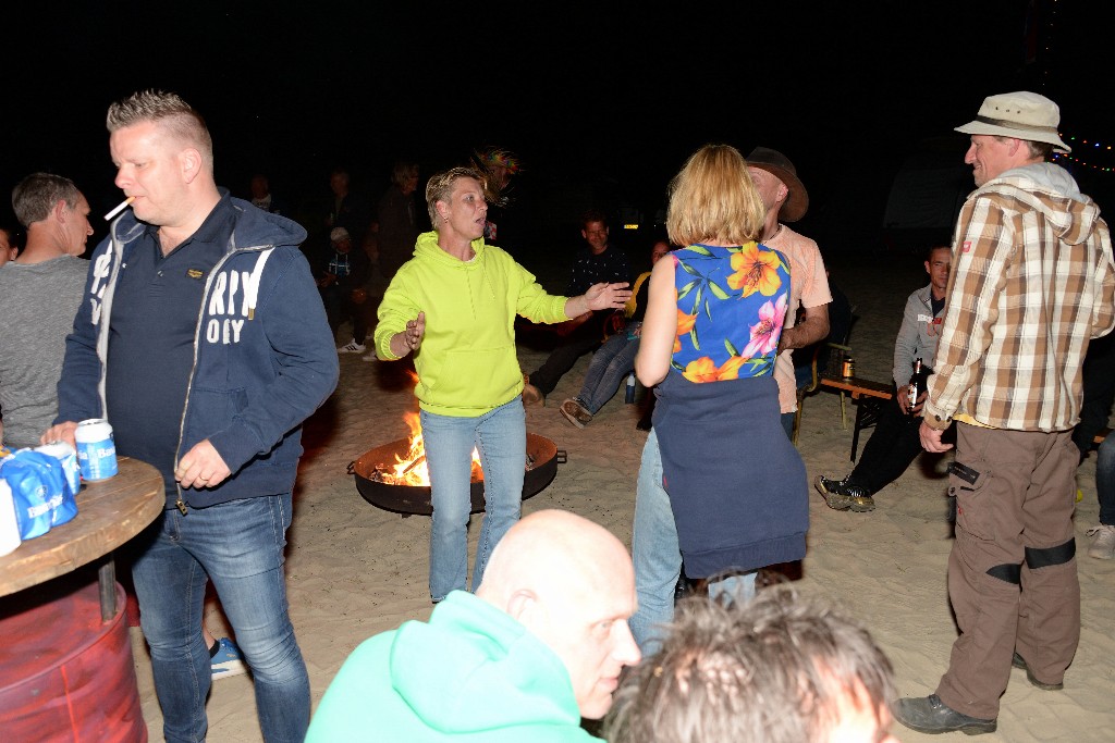 ../Images/Beetle at the beach 2022 049.jpg